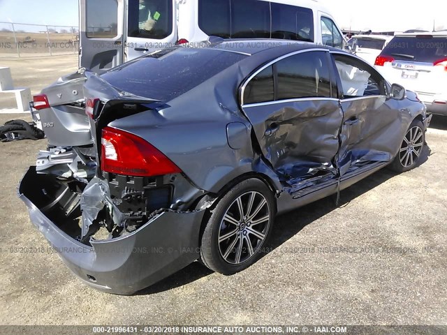 LYV402HK1HB139006 - 2017 VOLVO S60 PREMIER GRAY photo 4