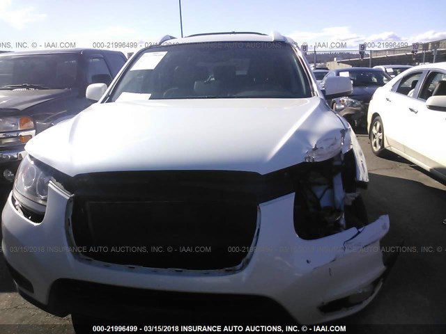 5XYZHDAG2CG105527 - 2012 HYUNDAI SANTA FE SE WHITE photo 6