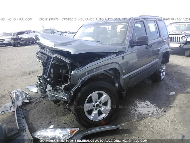1C4PJMAK9CW183600 - 2012 JEEP LIBERTY SPORT 灰色 照片 2