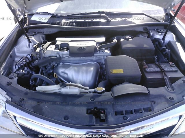 4T4BF1FK8DR318213 - 2013 TOYOTA CAMRY L/SE/LE/XLE SILVER photo 10