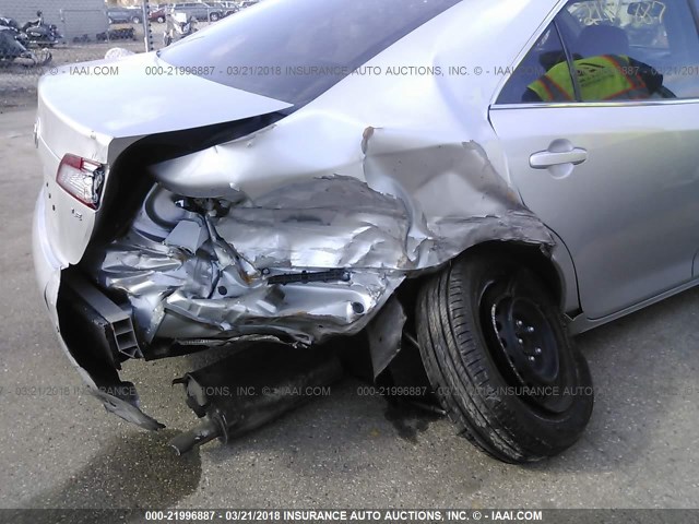 4T4BF1FK8DR318213 - 2013 TOYOTA CAMRY L/SE/LE/XLE SILVER photo 6