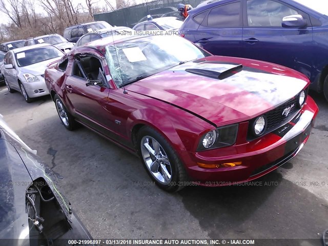1ZVHT82H985167383 - 2008 FORD MUSTANG GT RED photo 1