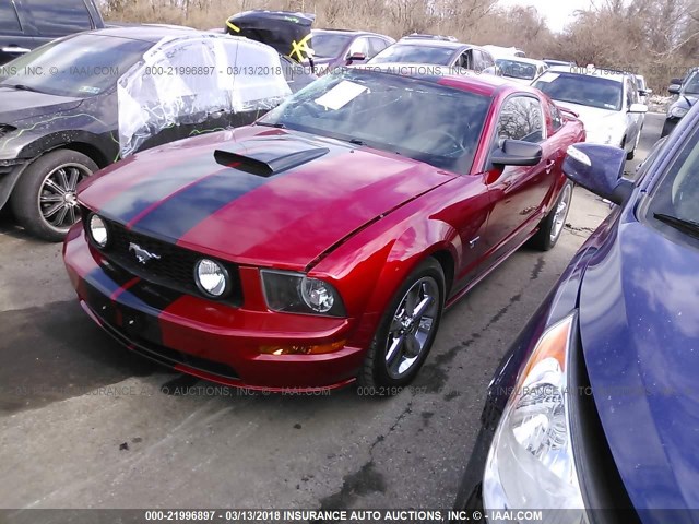 1ZVHT82H985167383 - 2008 FORD MUSTANG GT RED photo 2