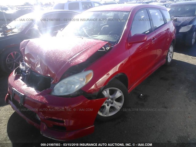 2T1KR32E04C240329 - 2004 TOYOTA COROLLA MATRIX XR RED photo 2