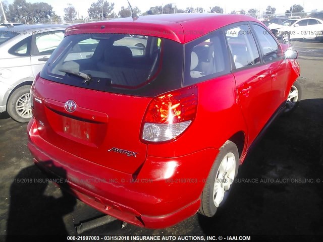 2T1KR32E04C240329 - 2004 TOYOTA COROLLA MATRIX XR RED photo 4