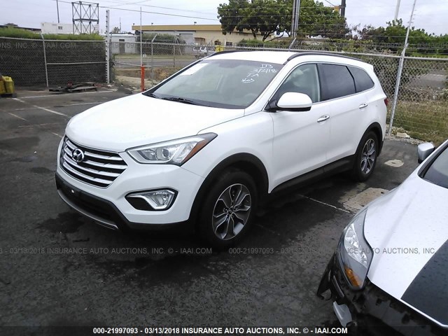 KM8SMDHF4GU150639 - 2016 HYUNDAI SANTA FE SE WHITE photo 2