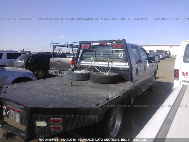 1FDAW57P23EC36266 - 2003 FORD F550 SUPER DUTY SILVER photo 4