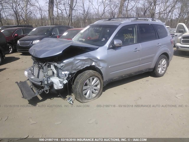 JF2SHAGC2DH412484 - 2013 SUBARU FORESTER TOURING 银色 照片 2