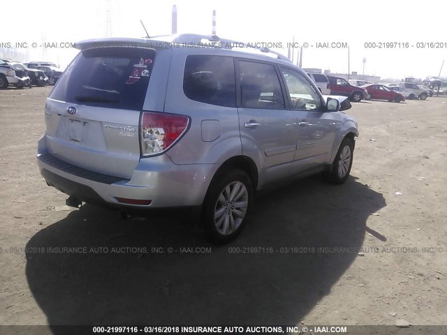 JF2SHAGC2DH412484 - 2013 SUBARU FORESTER TOURING 银色 照片 4