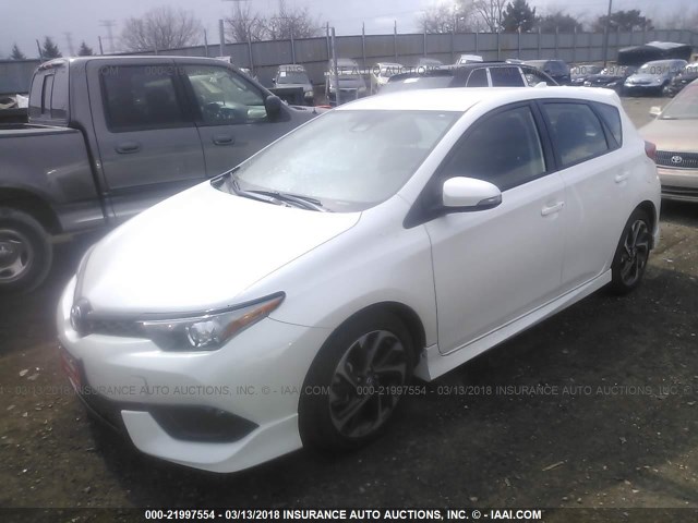 JTNKARJE2HJ547857 - 2017 TOYOTA COROLLA IM WHITE photo 2