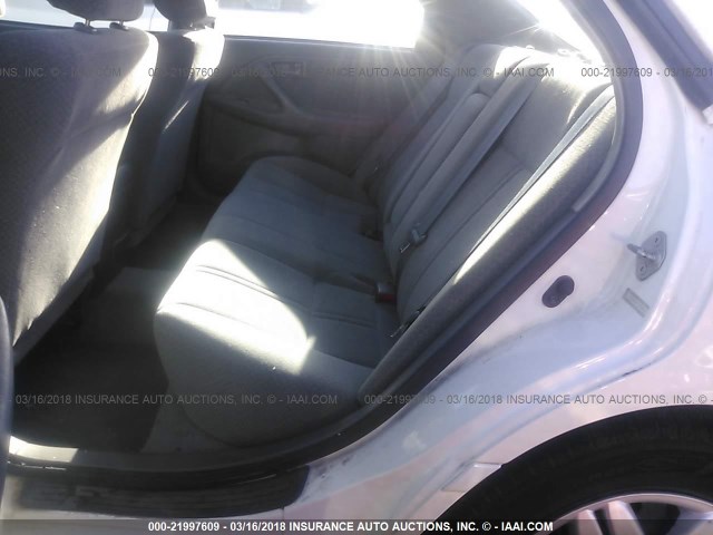 JT2BG22K710569162 - 2001 TOYOTA CAMRY CE/LE/XLE WHITE photo 8