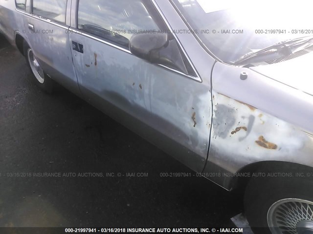 1G1BL52PXTR100932 - 1996 CHEVROLET CAPRICE / IMPALA CLASSIC/SS SILVER photo 6