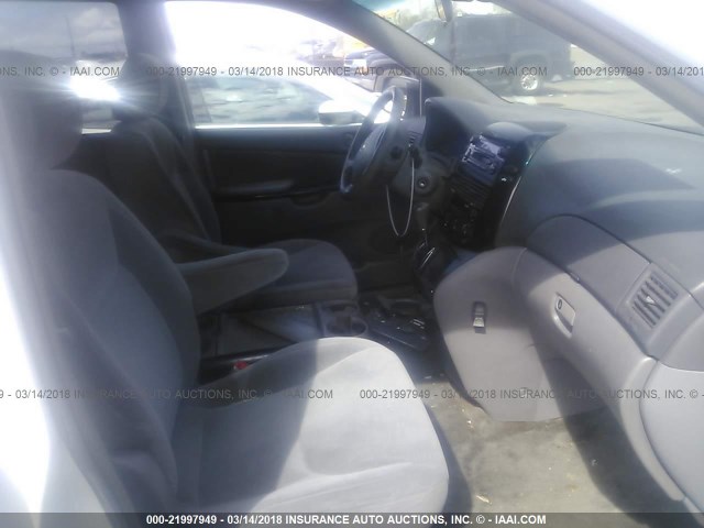 5TDZA23CX5S383360 - 2005 TOYOTA SIENNA CE/LE WHITE photo 5