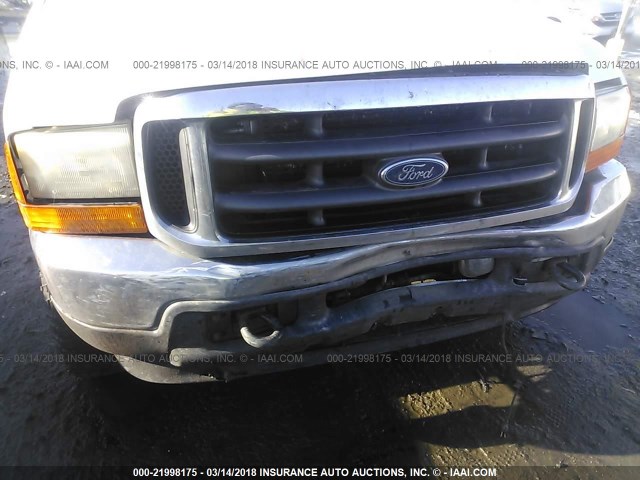 1FTSW31FX1ED12634 - 2001 FORD F350 SRW SUPER DUTY WHITE photo 6