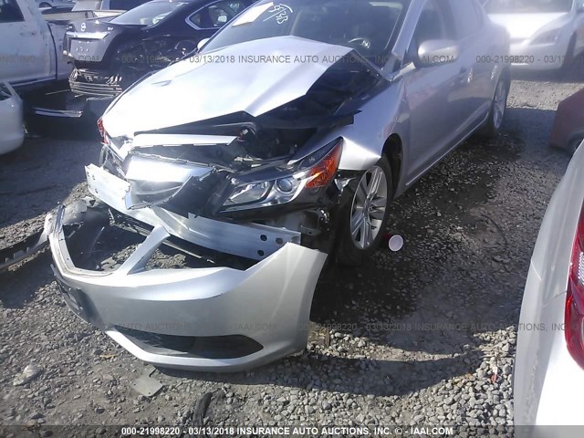 19VDE1F35DE004951 - 2013 ACURA ILX 20 SILVER photo 2