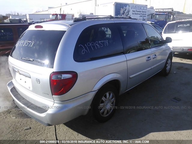 2C4GP54L05R532633 - 2005 CHRYSLER TOWN & COUNTRY TOURING SILVER photo 4
