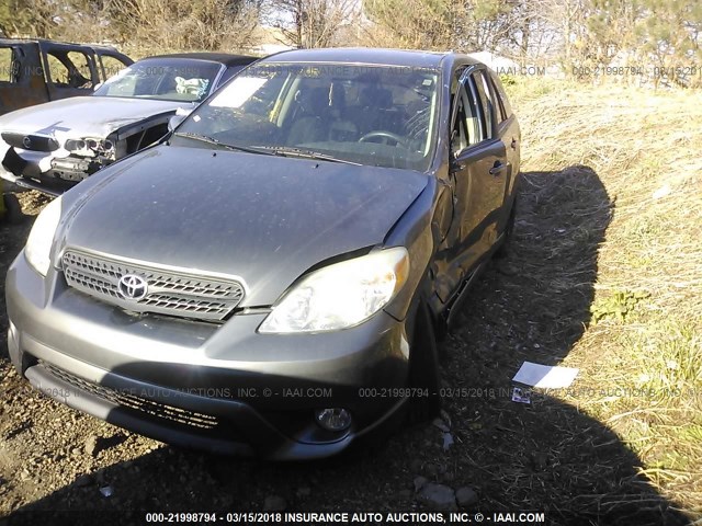 2T1KR32E36C596728 - 2006 TOYOTA COROLLA MATRIX XR GRAY photo 2