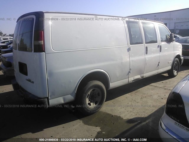 1GCGG29VX31224458 - 2003 CHEVROLET EXPRESS G2500  WHITE photo 4