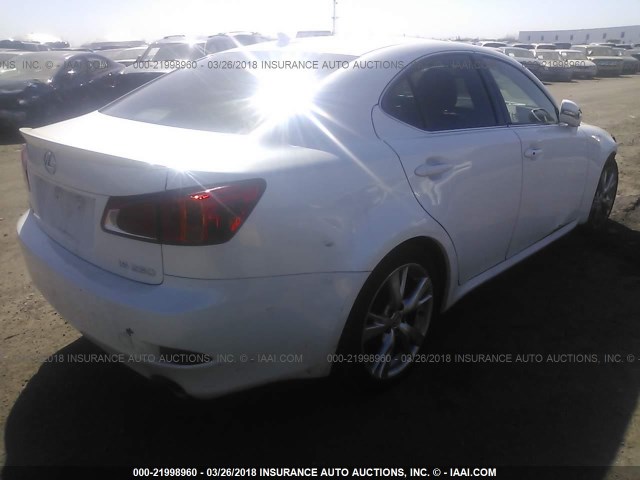 JTHBF5C22A2095506 - 2010 LEXUS IS 250 WHITE photo 4