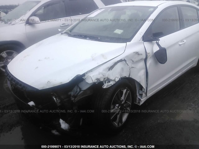 5NPD84LF4JH300436 - 2018 HYUNDAI ELANTRA SEL/VALUE/LIMITED WHITE photo 6