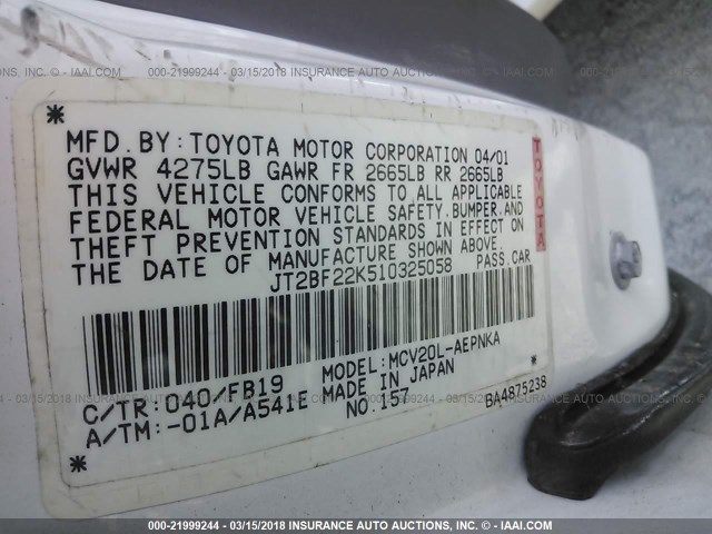 JT2BF22K510325058 - 2001 TOYOTA CAMRY CE/LE/XLE WHITE photo 9
