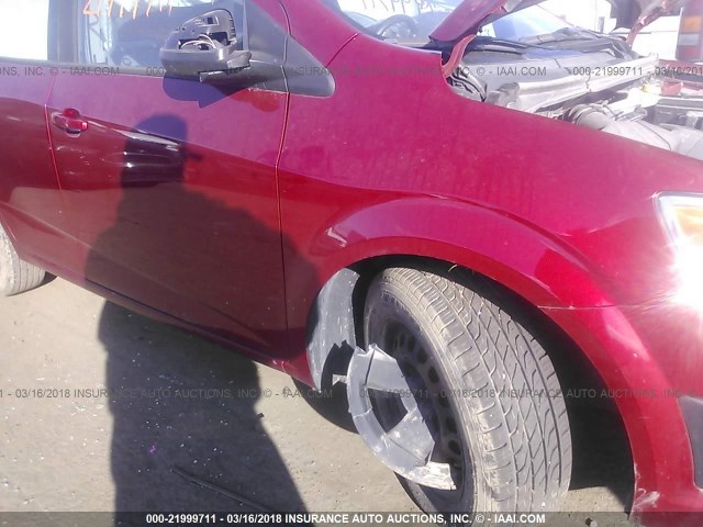 1G1JA5SH2D4101937 - 2013 CHEVROLET SONIC LS RED photo 6