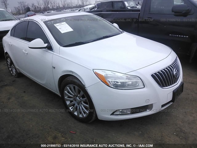 W04GS5EC2B1134993 - 2011 BUICK REGAL CXL WHITE photo 1