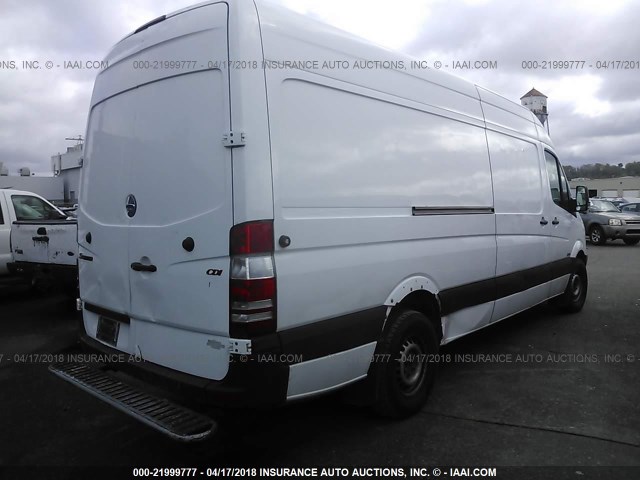 WDYPE8CC1A5450205 - 2010 FREIGHTLINER Sprinter 2500 WHITE photo 4