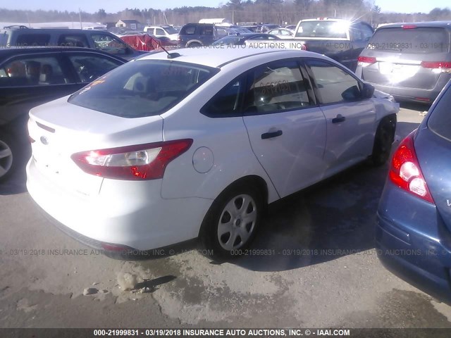 1FADP3E25EL257319 - 2014 FORD FOCUS S WHITE photo 4