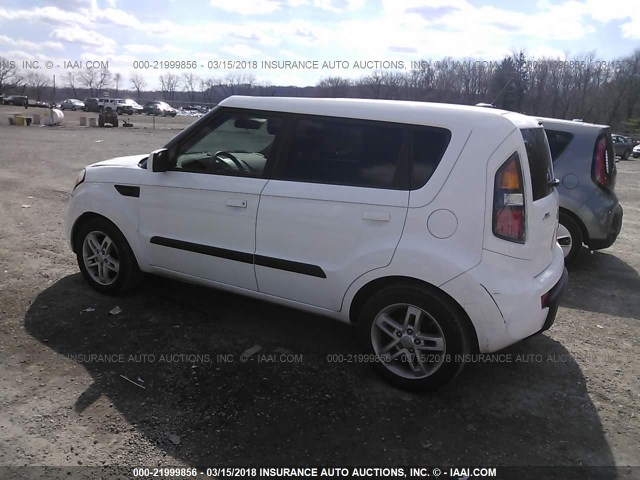 KNDJT2A26A7701464 - 2010 KIA SOUL +/!/SPORT WHITE photo 3