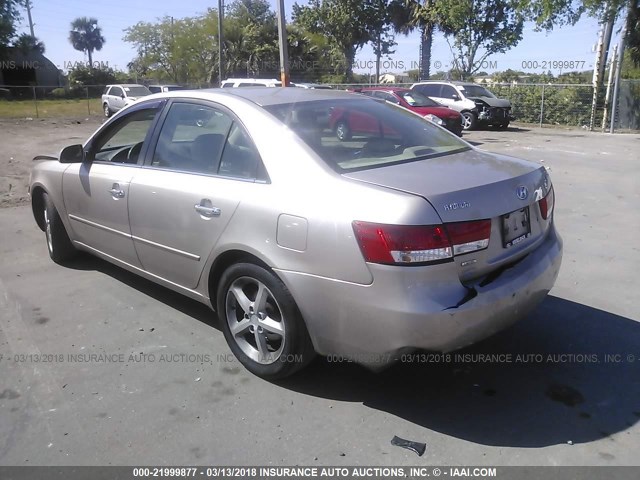 5NPEU46F77H197355 - 2007 HYUNDAI SONATA SE/LIMITED GOLD photo 3