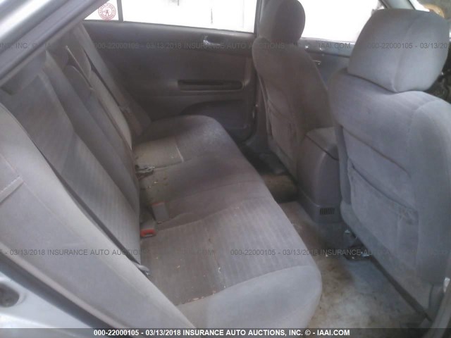 4T1BE32K95U419860 - 2005 TOYOTA CAMRY LE/XLE/SE SILVER photo 8