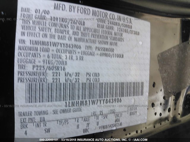 1LNHM81W7YY843906 - 2000 LINCOLN TOWN CAR EXECUTIVE BLACK photo 9