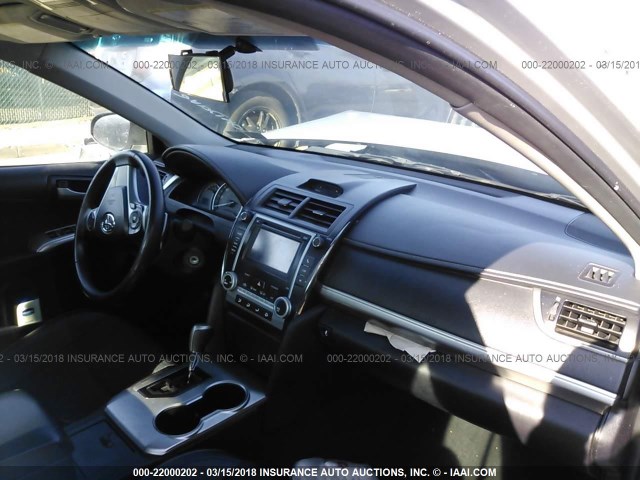 4T1BF1FK2DU269567 - 2013 TOYOTA CAMRY L/SE/LE/XLE SILVER photo 5