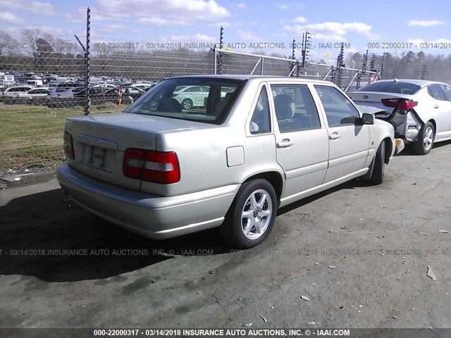 YV1LS61J6Y2639043 - 2000 VOLVO S70 SE GRAY photo 4