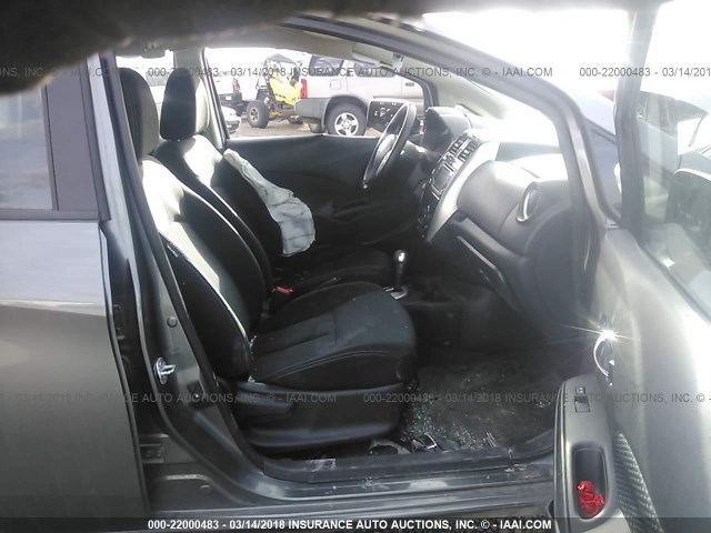 3N1CE2CP0GL362946 - 2016 NISSAN VERSA NOTE S/S PLUS/SV/SL/SR GRAY photo 5