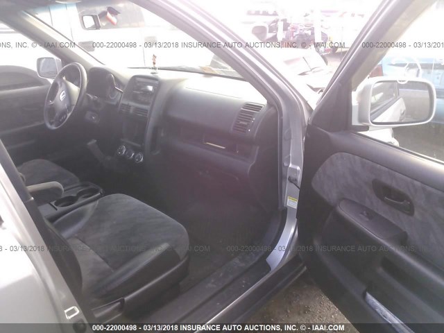 JHLRD788X2C000719 - 2002 HONDA CR-V EX SILVER photo 5