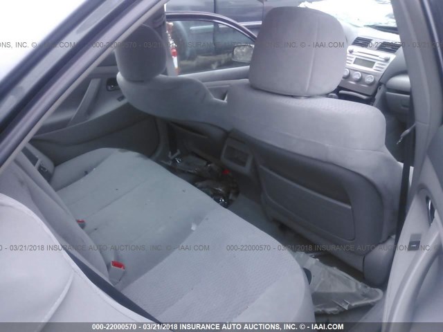 4T4BF3EK0AR078051 - 2010 TOYOTA CAMRY SE/LE/XLE GRAY photo 8