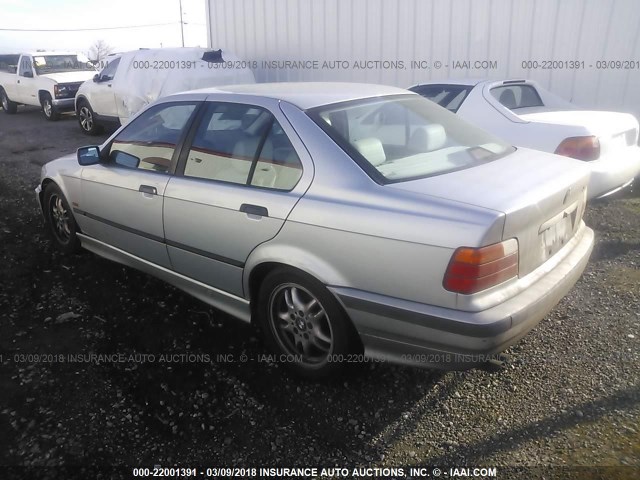 WBACD432XWAV61375 - 1998 BMW 328 I AUTOMATIC ვერცხლისფერი ფოტო 3