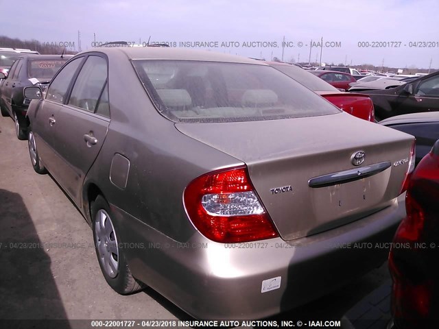 4T1BE32K83U658491 - 2003 TOYOTA CAMRY LE/XLE/SE GOLD photo 3