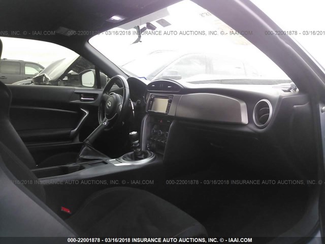 JF1ZNAA15D1729607 - 2013 TOYOTA SCION FR-S ვერცხლისფერი ფოტო 5