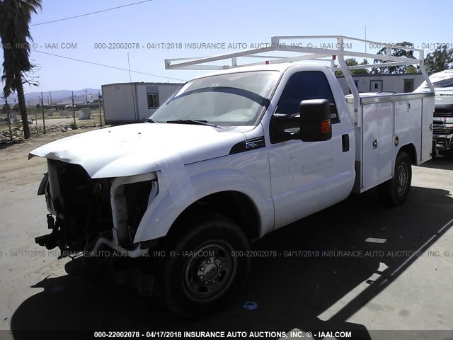 1FDBF2A67FEB97584 - 2015 FORD F250 SUPER DUTY WHITE photo 2