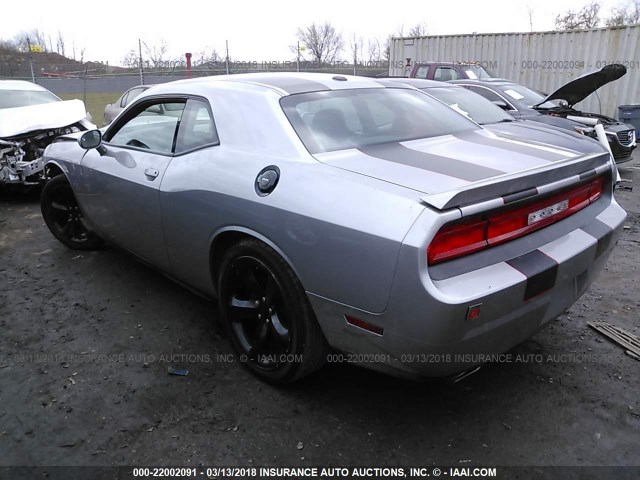 2C3CDYBT5EH137126 - 2014 DODGE CHALLENGER R/T SILVER photo 3