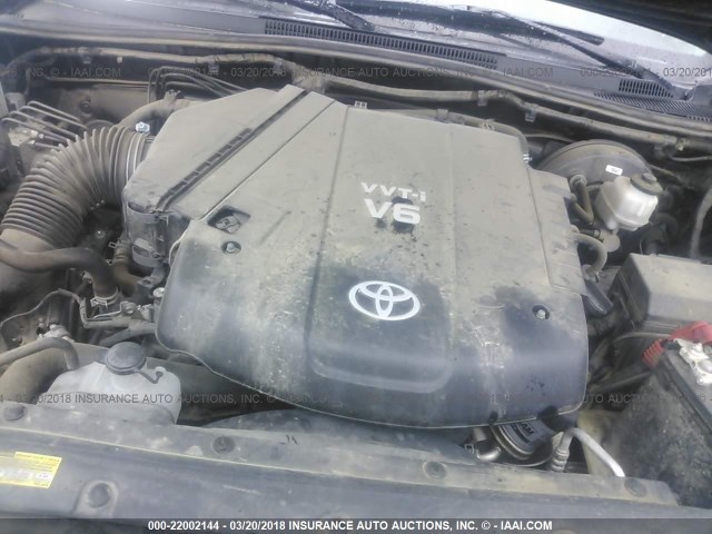 5TFLU4EN0DX067840 - 2013 TOYOTA TACOMA DOUBLE CAB შავი ფოტო 10