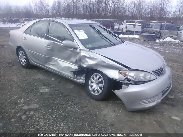 4T1BE30K25U101551 - 2005 TOYOTA CAMRY LE/XLE/SE SILVER photo 1