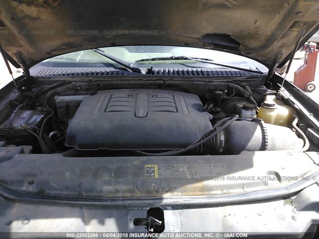5LMFU28R14LJ23462 - 2004 LINCOLN NAVIGATOR BLACK photo 10