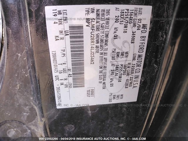 5LMFU28R14LJ23462 - 2004 LINCOLN NAVIGATOR BLACK photo 9