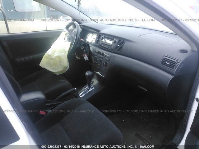 1NXBR32E77Z794096 - 2007 TOYOTA COROLLA CE/LE/S WHITE photo 5