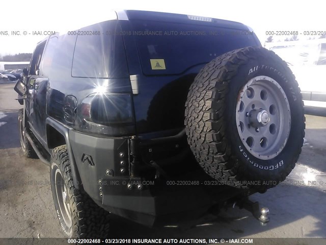 JTEBU11F670078309 - 2007 TOYOTA FJ CRUISER შავი ფოტო 3