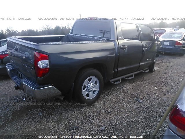 5TFEW5F12HX220342 - 2017 TOYOTA TUNDRA CREWMAX SR5 GRAY photo 4